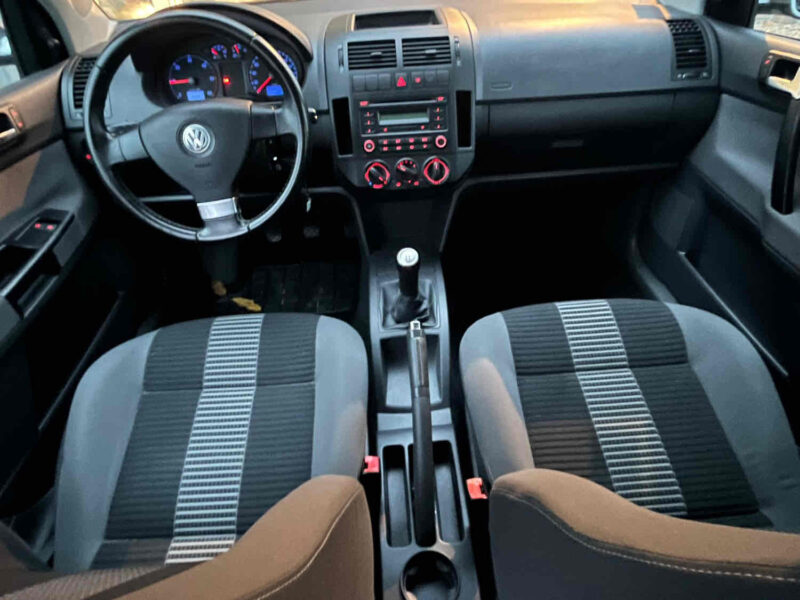 VOLKSWAGEN POLO 2009