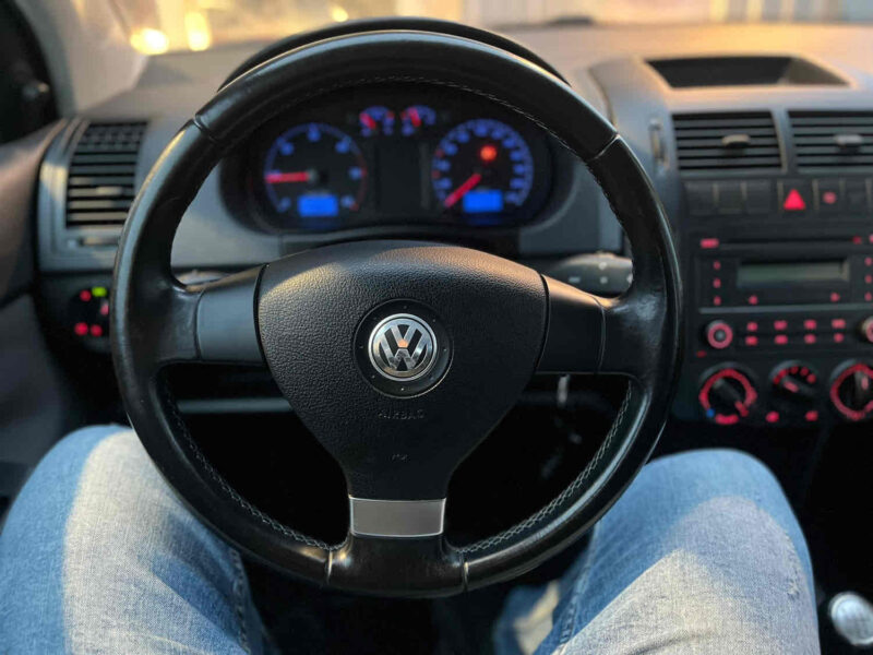 VOLKSWAGEN POLO 2009