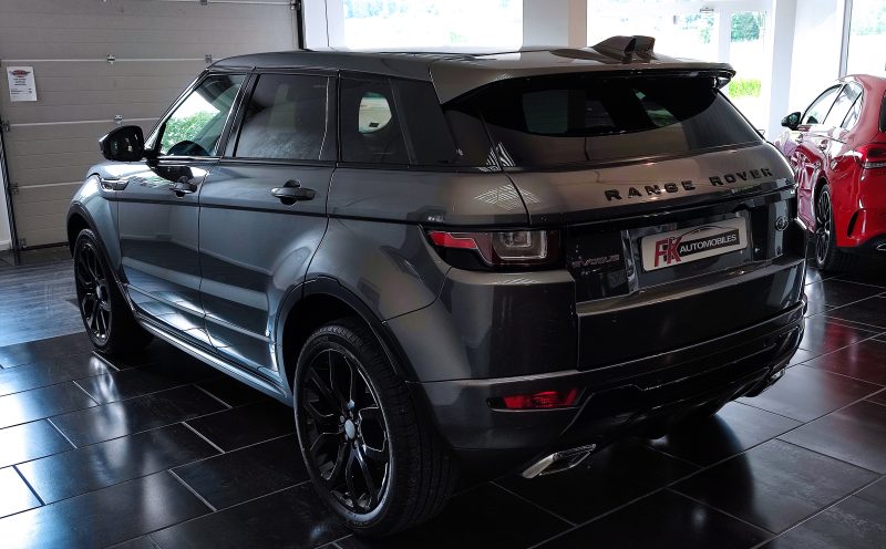 LAND ROVER RANGE ROVER EVOQUE 2.0 Td4 180cv SE Dynamic Full Black / toit pano .