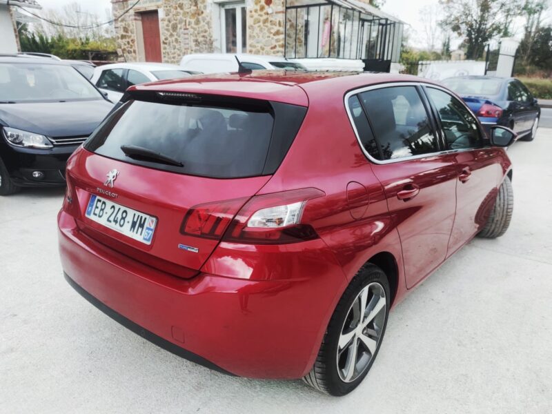 PEUGEOT 308 II 2016 féline 