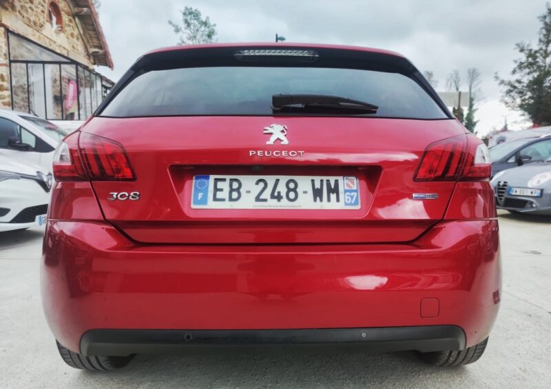 PEUGEOT 308 II 2016 féline 