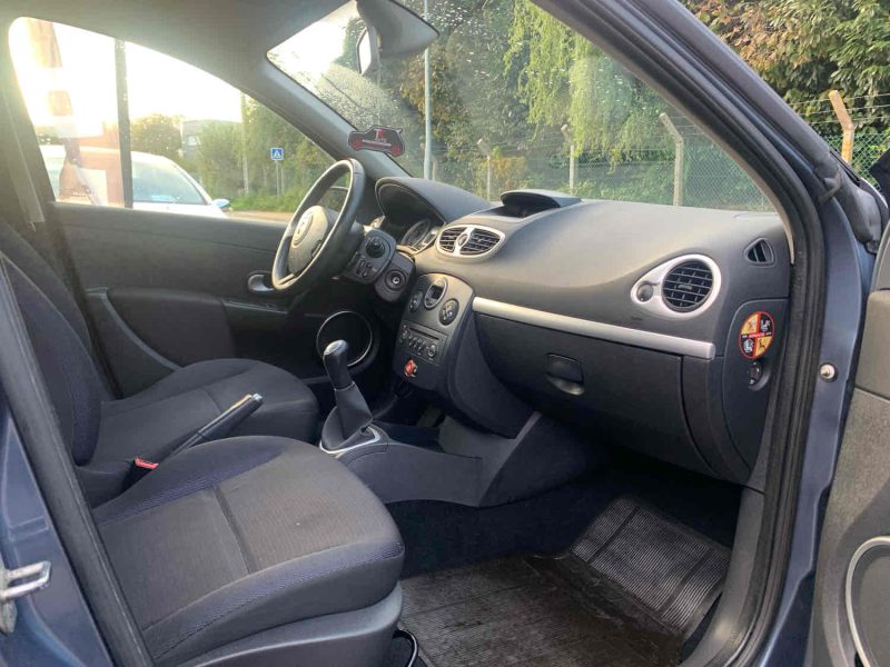 RENAULT CLIO III 1.5DCI 68CV