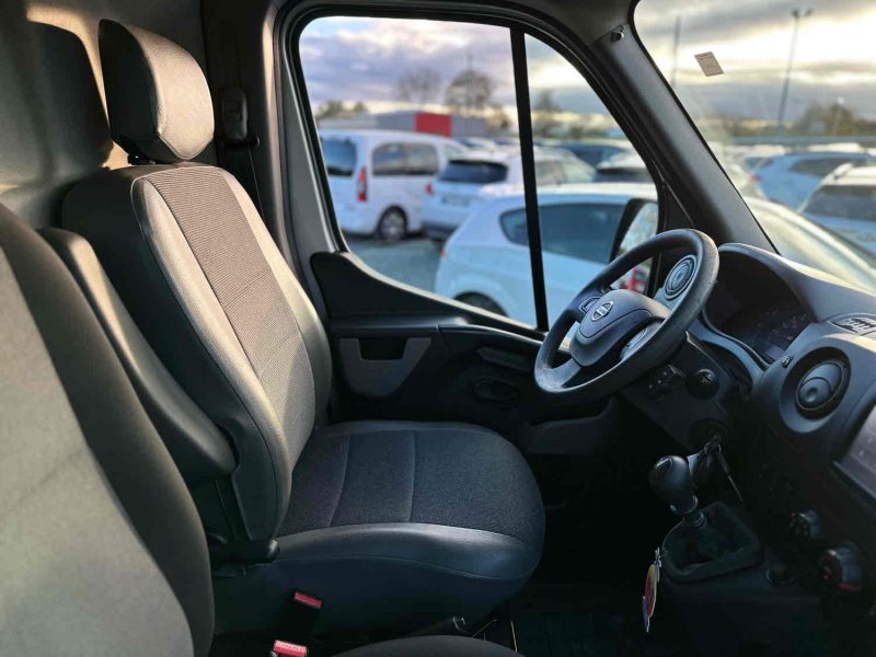 NISSAN NV400 Camionnette 2017