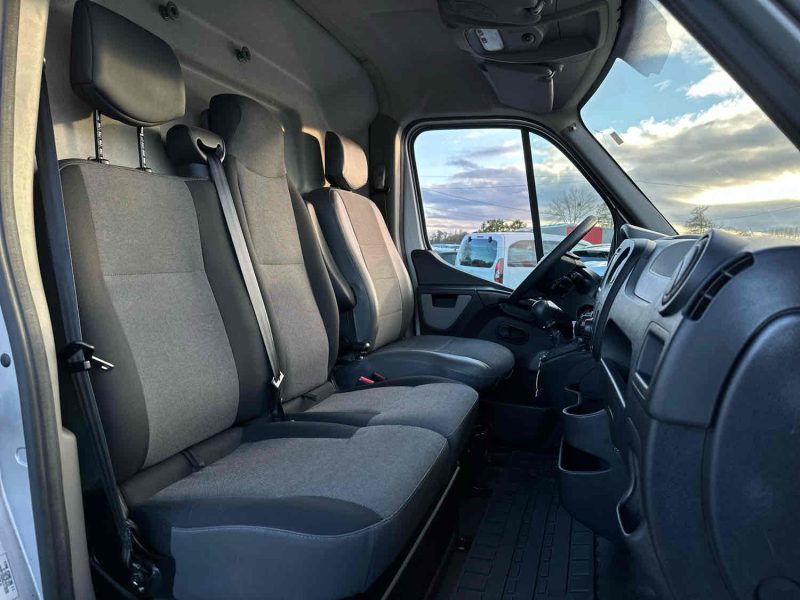 NISSAN NV400 Camionnette 2017