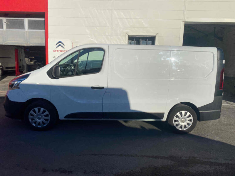 RENAULT TRAFIC III 2.0 DCI 120  2021 20800HT