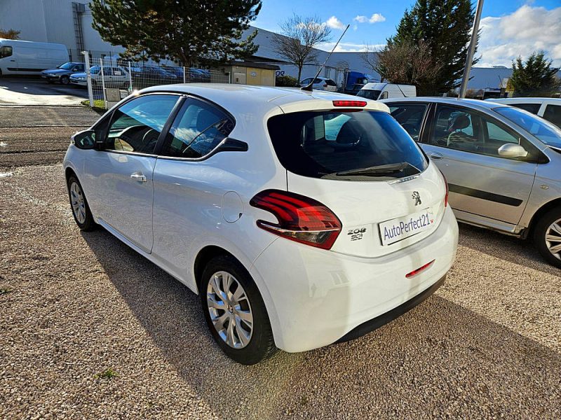 PEUGEOT 208 I 2015