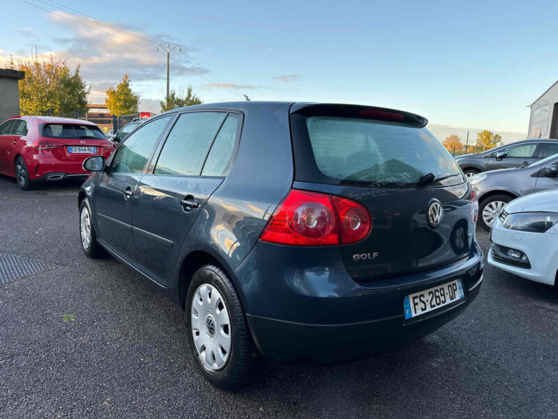 VOLKSWAGEN GOLF V 2004