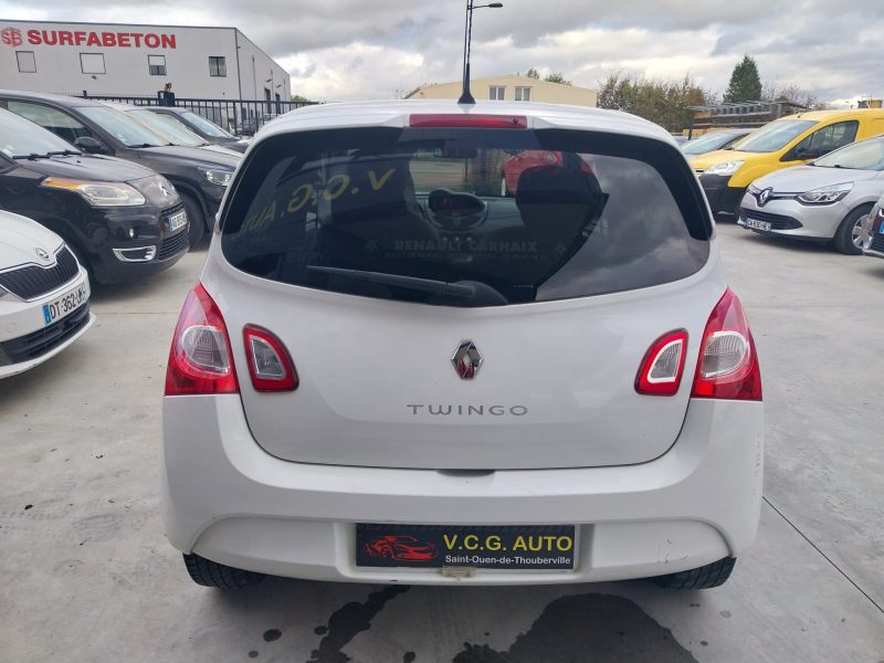 RENAULT TWINGO II 1.2 16V 75cv Dynamique