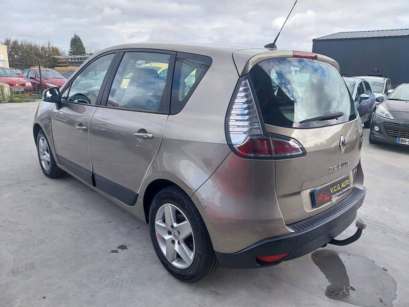 RENAULT MEGANE SCENIC III 1.5 DCi 110 Expression