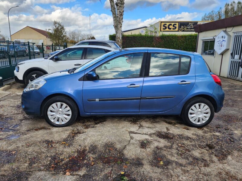 RENAULT CLIO III 2010