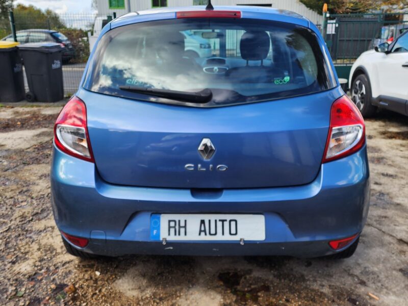 RENAULT CLIO III 2010