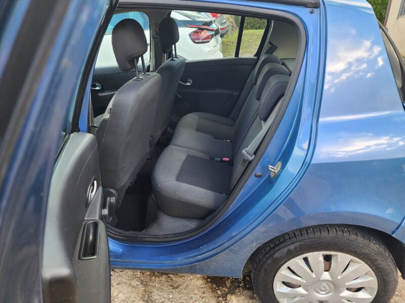 RENAULT CLIO III 2010