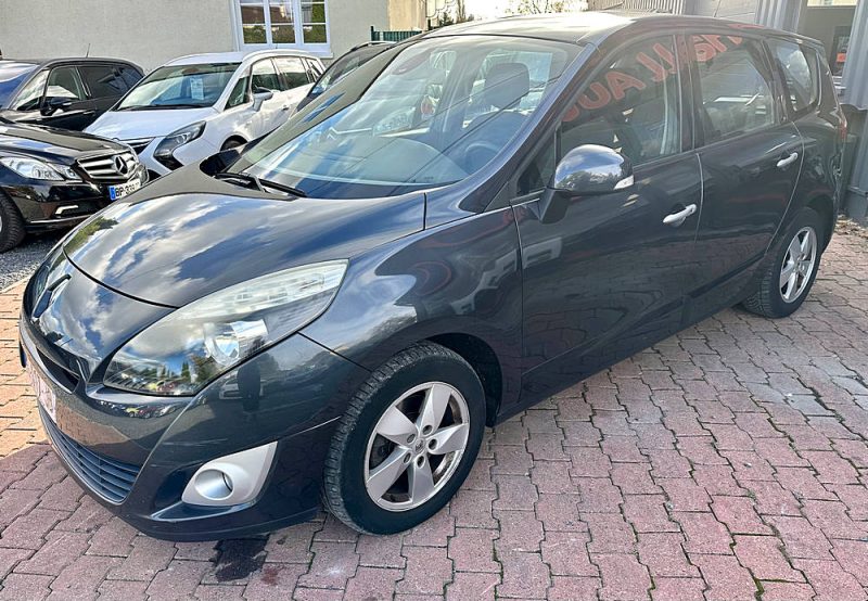 RENAULT SCENIC III 2009