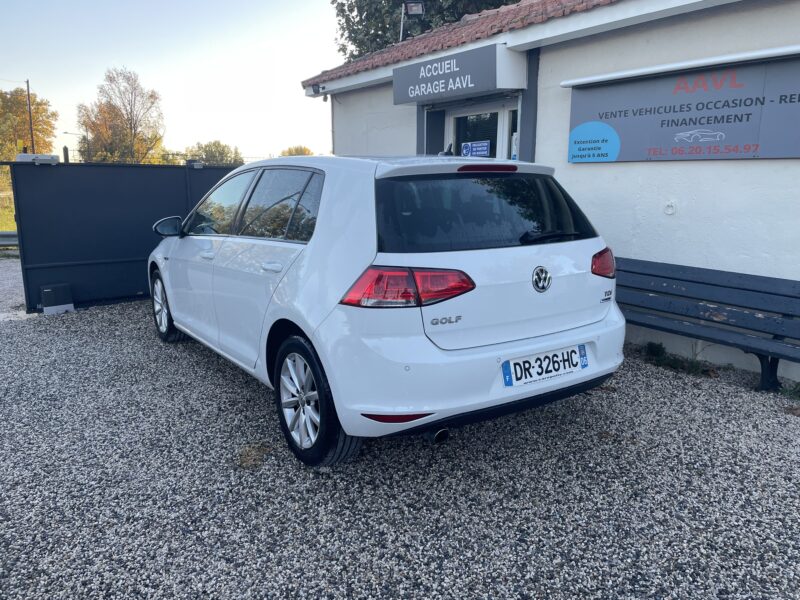 VOLKSWAGEN GOLF VII 2015