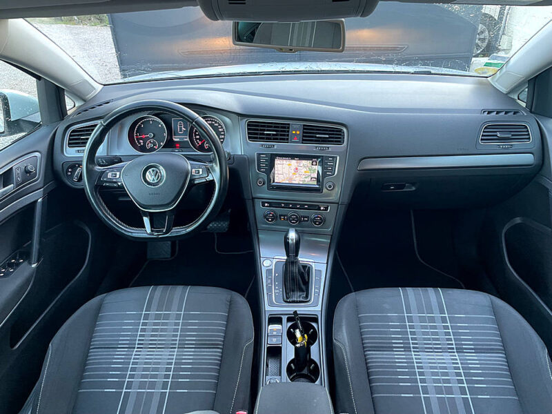 VOLKSWAGEN GOLF VII 2015