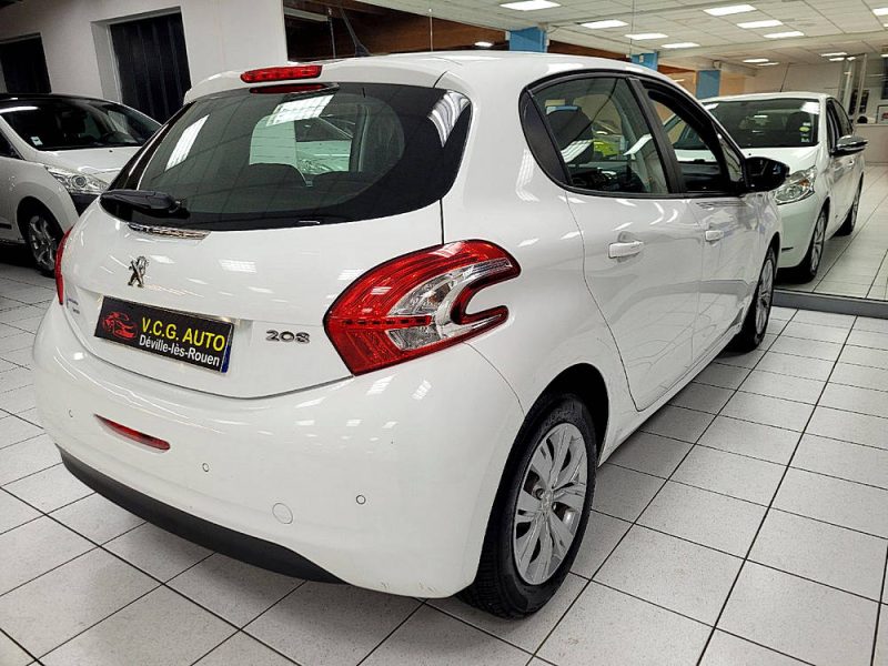 PEUGEOT 208 1.4 HDi 70 Urban Soul