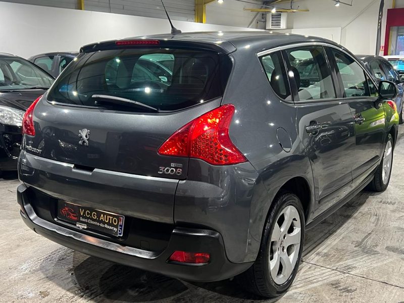 PEUGEOT 3008 Monospace 2013