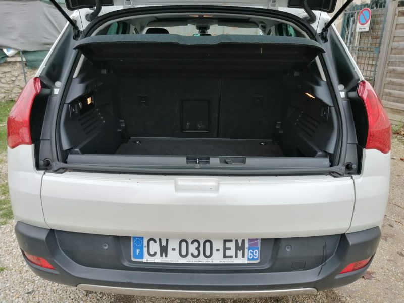 PEUGEOT 3008  2013