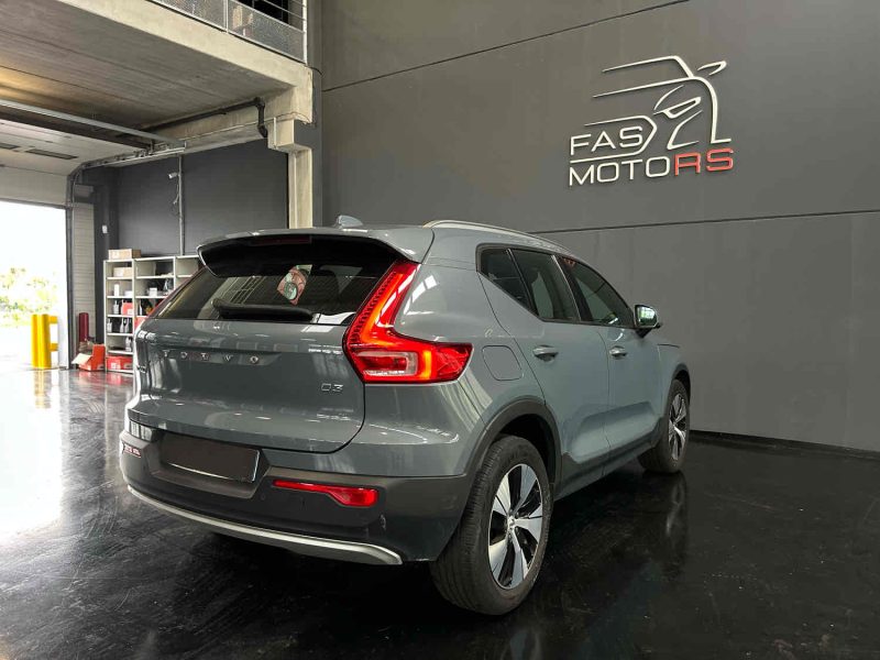 VOLVO XC40 2020