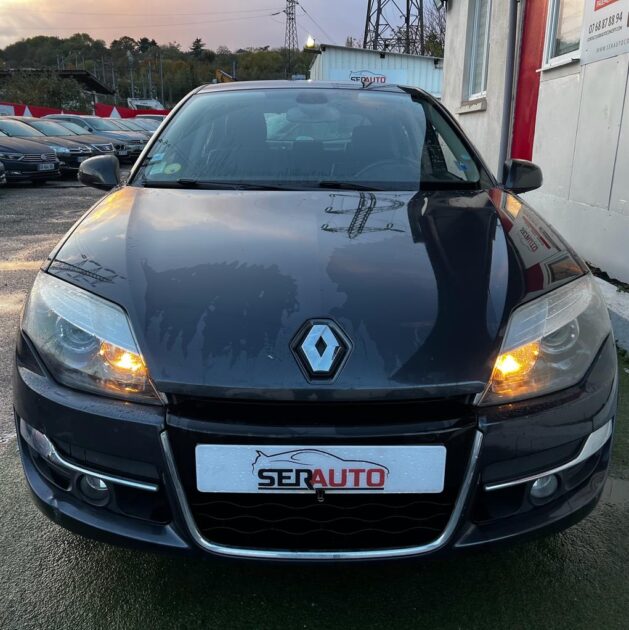 RENAULT LAGUNA III 2012