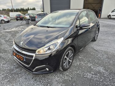 PEUGEOT 208 VTI 82CV 2018 53000 KM full options 