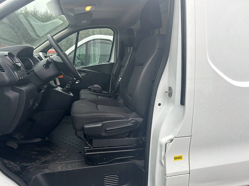 RENAULT TRAFIC III  2020