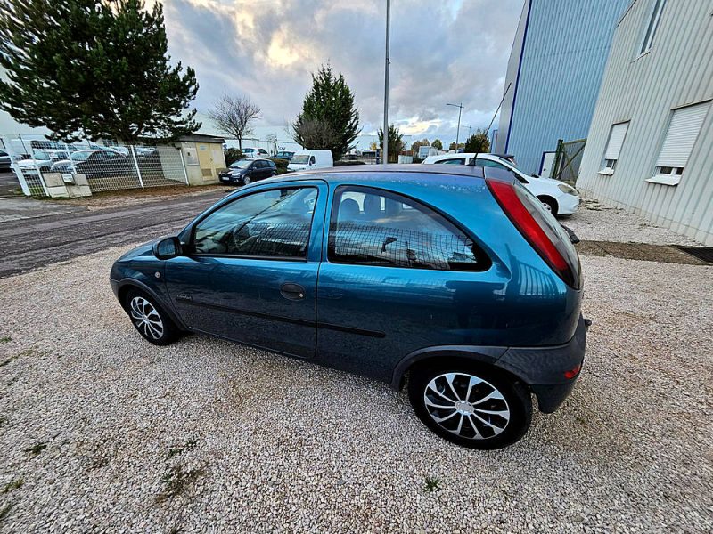 OPEL CORSA C 2001