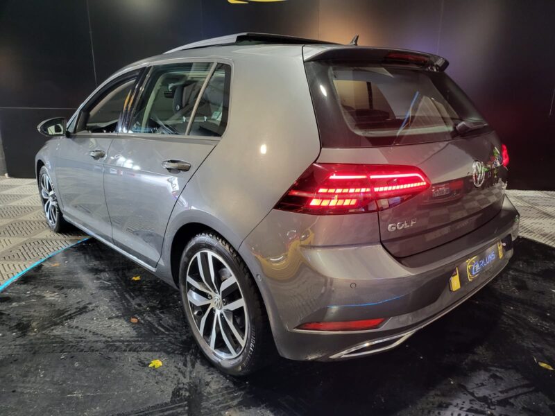 VOLKSWAGEN GOLF VII 2.0 TDI 150cv Carat DSG7 // APPLE CARPLAY/TOIT OUVRANT/CAMERA DE RECUL