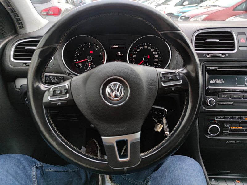 VOLKSWAGEN GOLF VI 2012