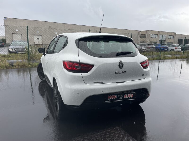 RENAULT CLIO 2015