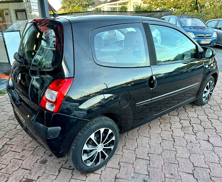 RENAULT TWINGO II 2010