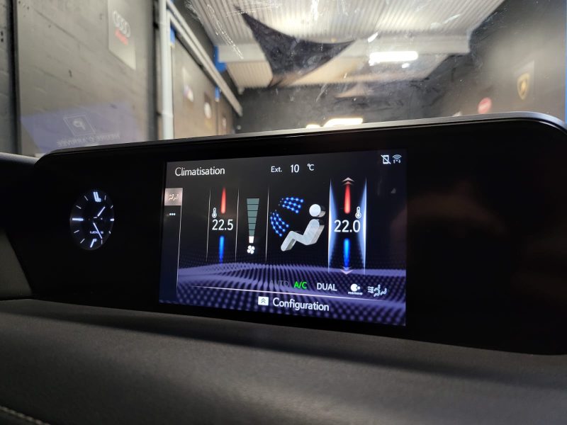 LEXUS UX 250h 184cv PREMIUM EDITION / SUIVI LEXUS / CARPLAY / CAMERA