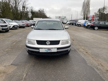 VOLKSWAGEN PASSAT 1999