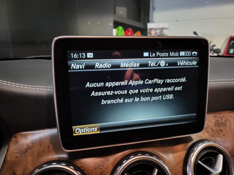 GLA 200 156cv / Fascination AMG / Toit Ouvrant / Apple Carplay