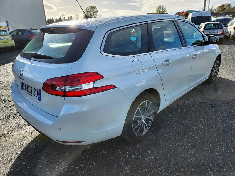 PEUGEOT 308 SW II 2015 130cv ALLURE 133000 km 