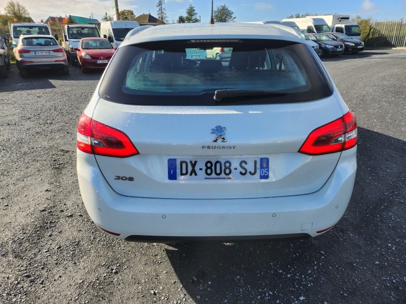 PEUGEOT 308 SW II 2015 130cv ALLURE 133000 km 