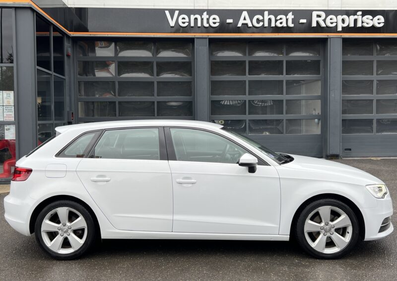 AUDI A3 III SPORTBACK 1.4 TFSI COD 140 Cv 1ERE MAIN / ORIGINE FRANCE CRIT AIR 1 - GARANTIE 1 AN