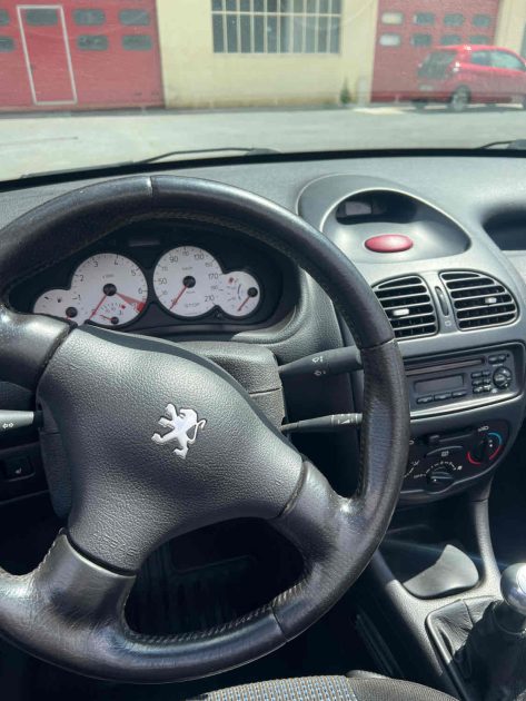 PEUGEOT 206 CC 1,6 2001