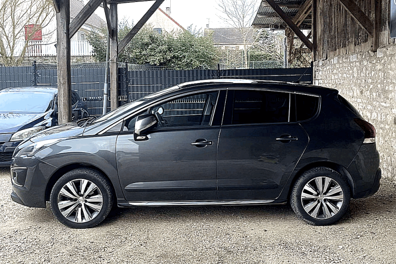 PEUGEOT 3008 Monospace 2016