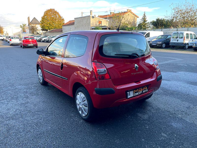 RENAULT TWINGO II 2010