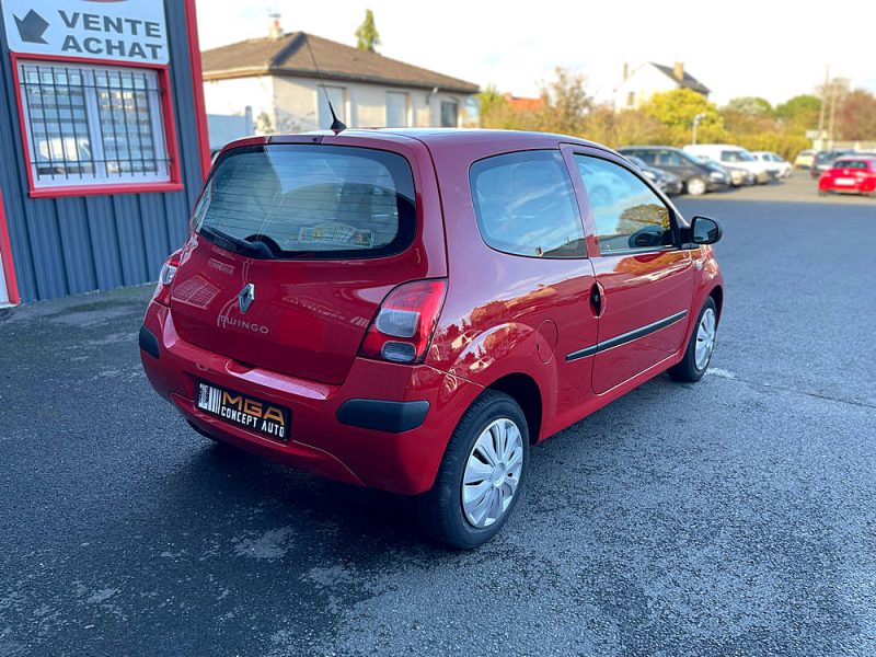 RENAULT TWINGO II 2010