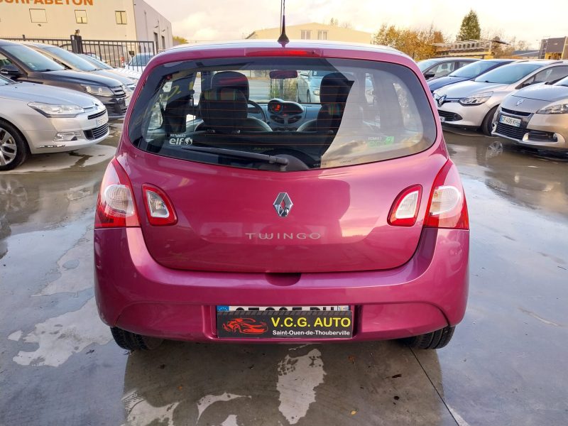 RENAULT TWINGO II 1.2 16V 75cv authentique