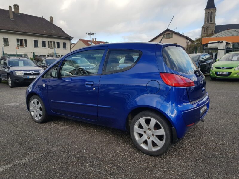 MITSUBISHI COLT 1.3i 95CV INVITE