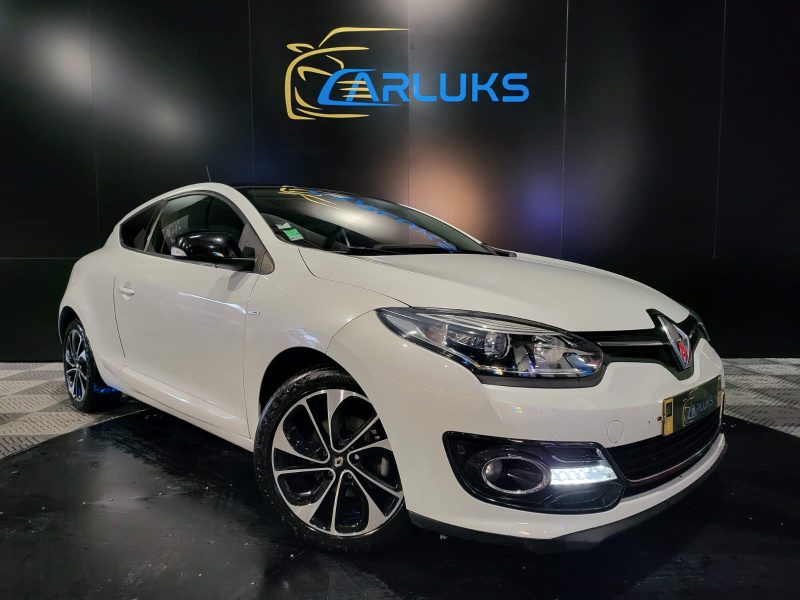 RENAULT MEGANE III Coupé 1.2 TCe 130cv Bose EDC // TOIT PANORAMIQUE/SIEGES CHAUFFANT/CAMERA DE RECUL