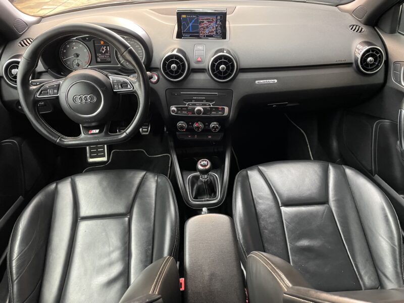 AUDI S1 2014