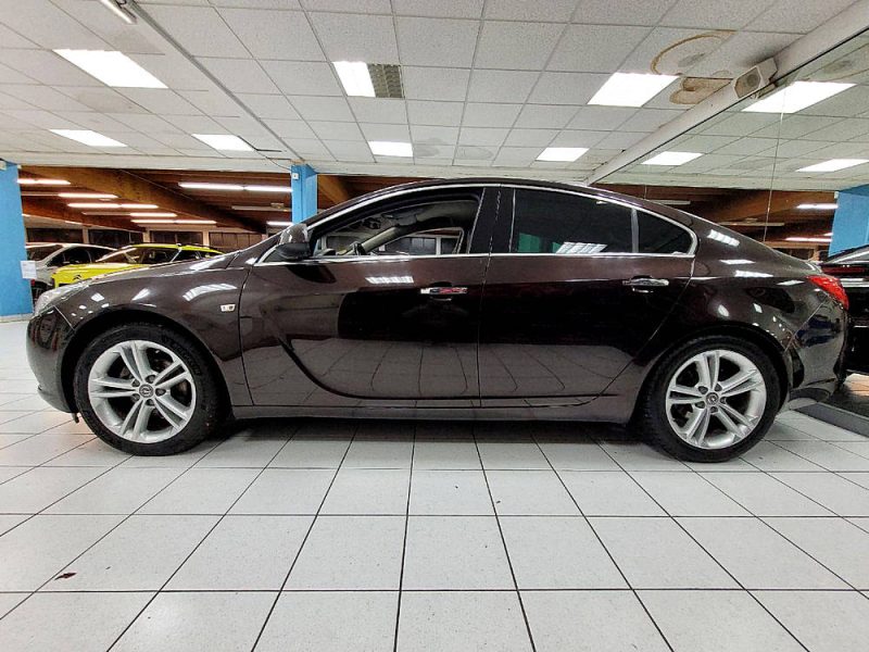 OPEL INSIGNIA A 2012 2.0 CDTI 1956cm3 131cv