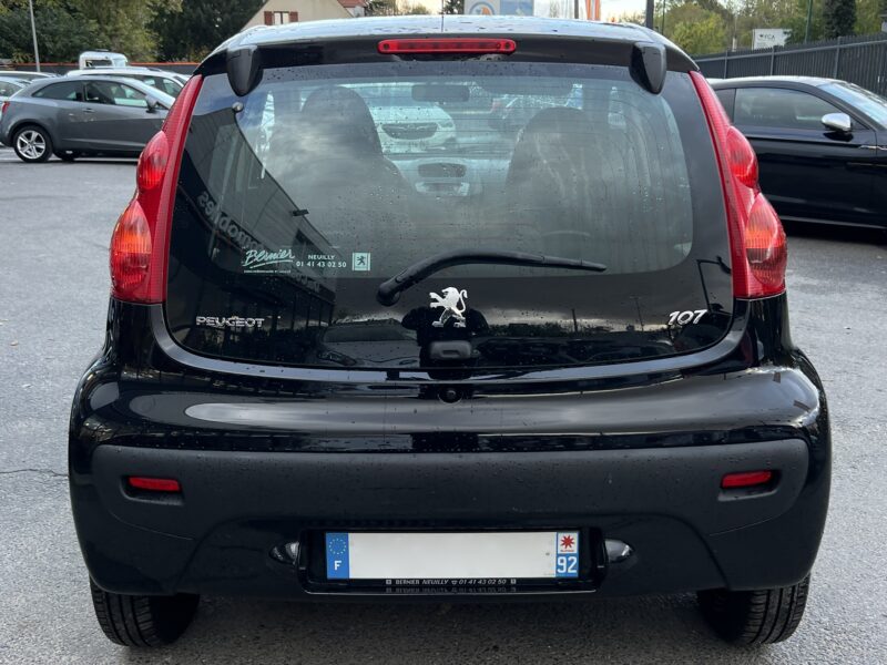 PEUGEOT 107 1.0 68 Cv BOITE AUTOMATIQUE / 7.915 Kms CLIMATISATION 5 PORTES - Garantie 1an