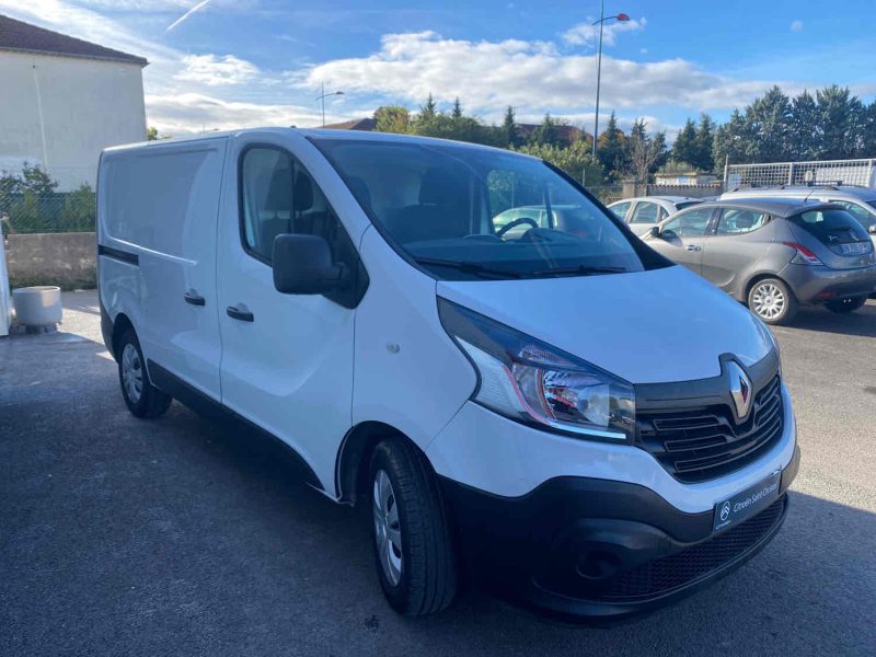 RENAULT TRAFIC III 2017 1.6 dCi 125