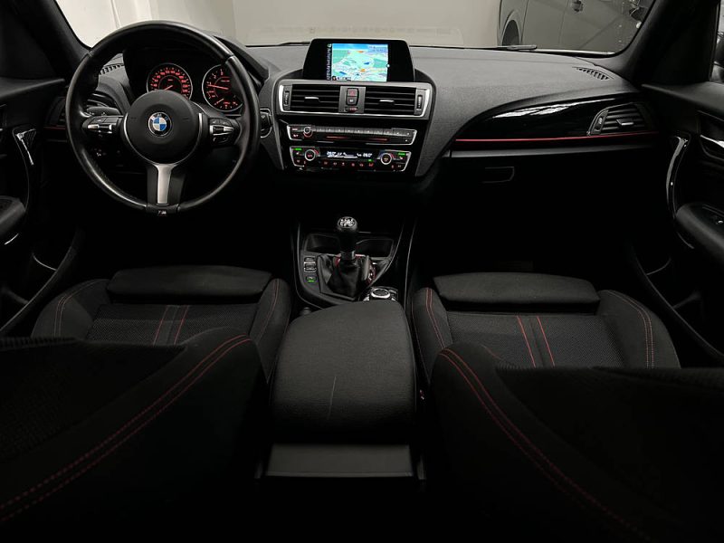 BMW Série 1 120i 177CH SPORT LINE