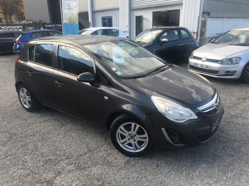 CORSA D ph2 - 1.3 cdti COSMO 95cv S&S ecoFLEX - GARANTIE 6 MOIS